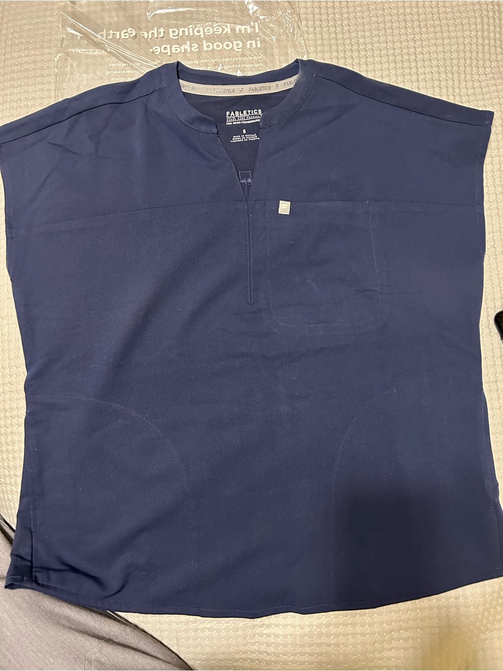 NWOT FABLETICS SCRUB TOP - Picture 2 of 3